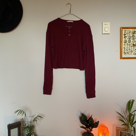 *Sold*Crop Sweater - Picture 1 of 2